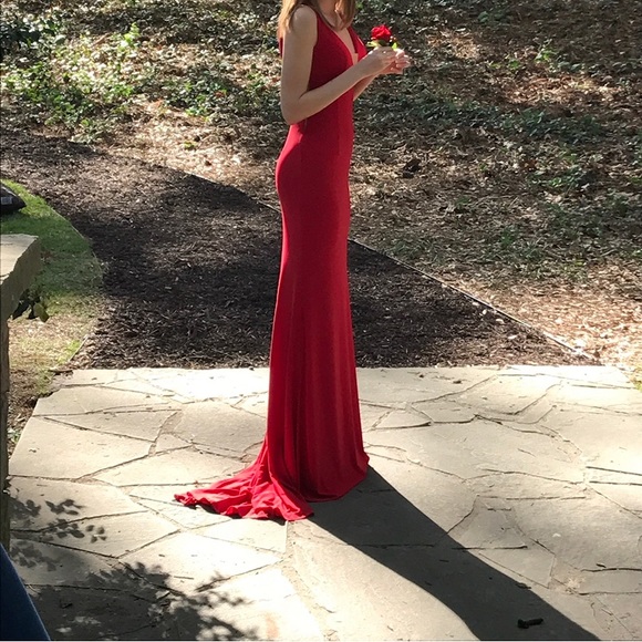 Beautiful candy apple red prom dress! - Picture 6 of 9